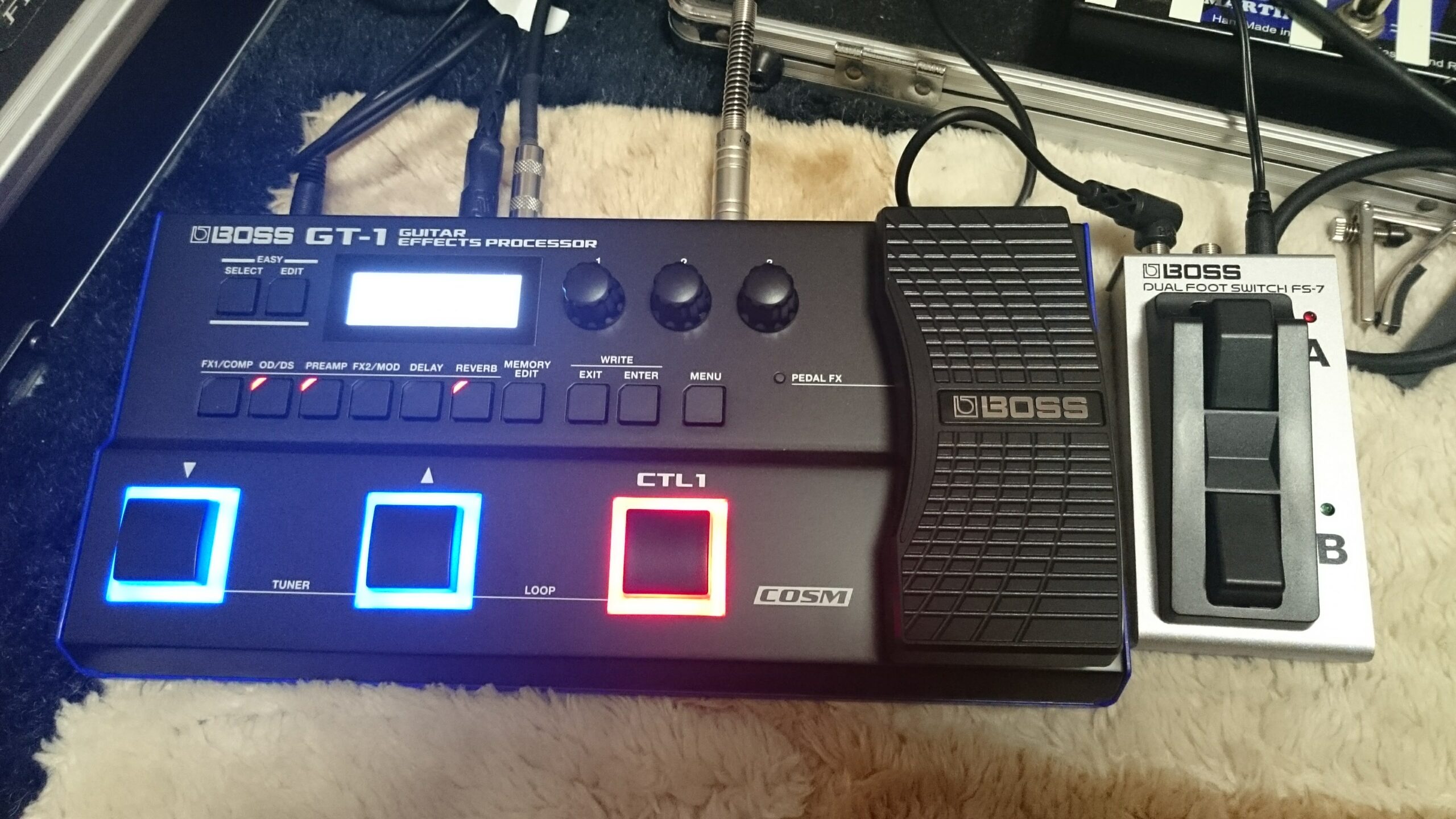BOSS GT-1