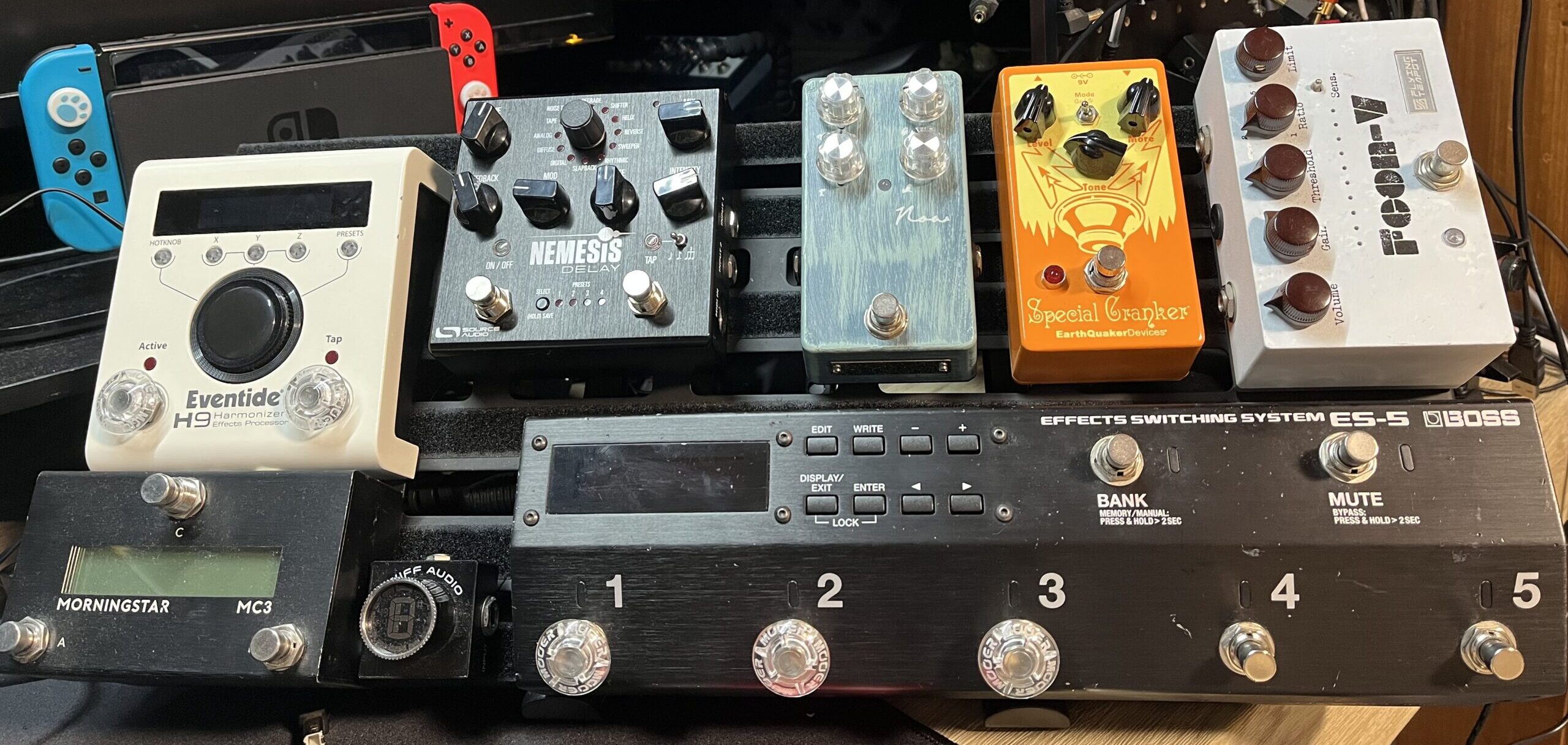 MC3とBOSS ES-5を組み合わせていた頃のボード