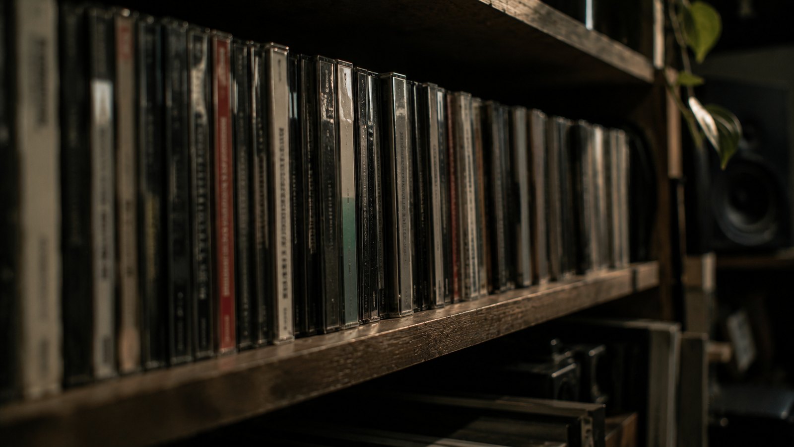 CDで店舗BGMを再生するイメージ